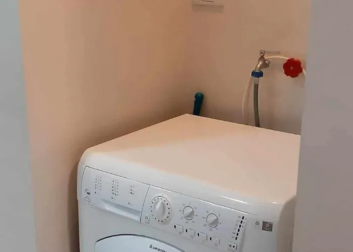 Classy 1bedroom With Balcony *